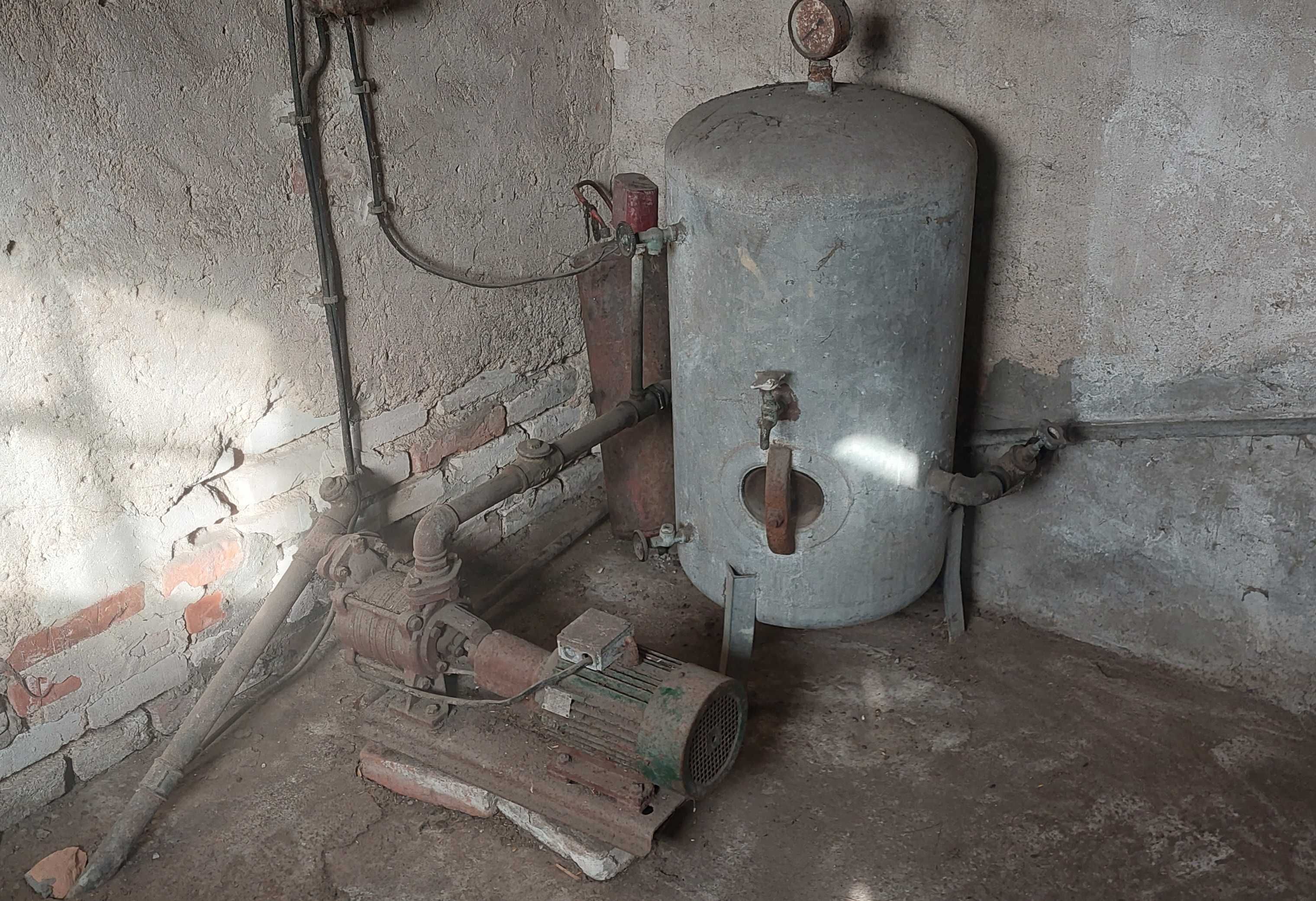 Sprzedam Hydrofon ocynkowany plus Pompa wody