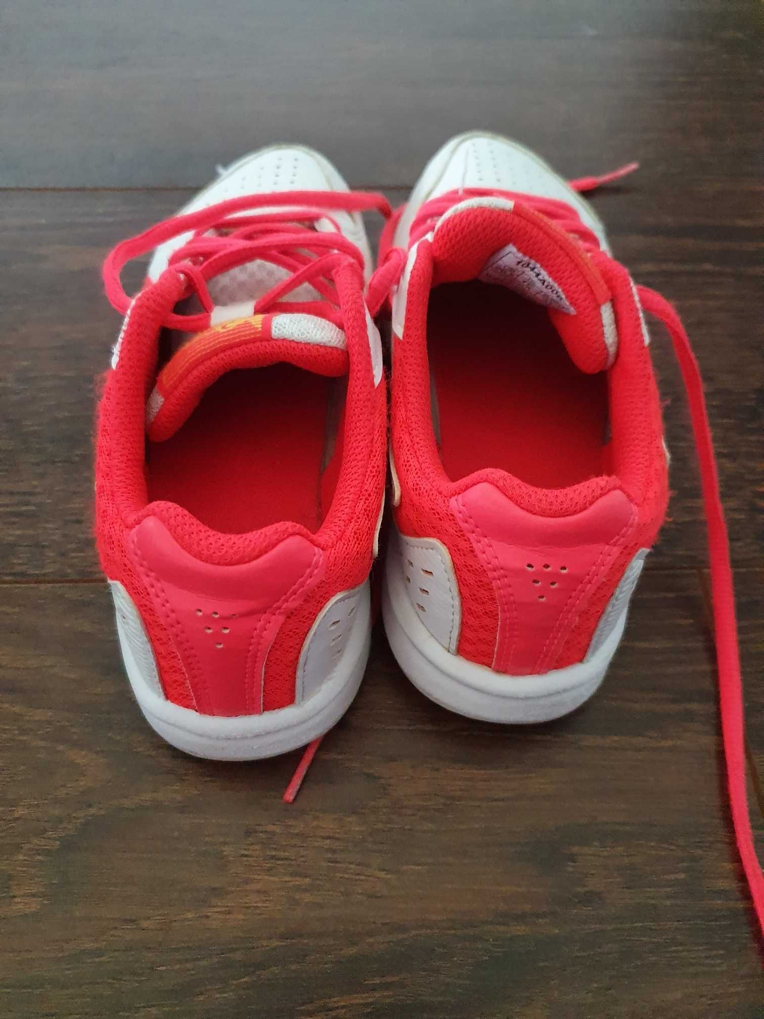 Sapatilhas ASICS Criança (tamanho 33)