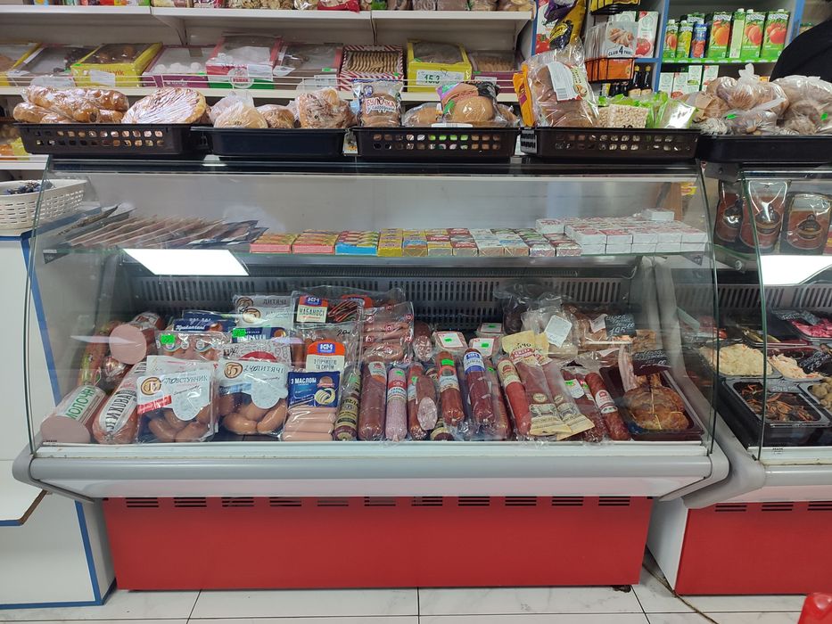 Продам ходильну вітрину