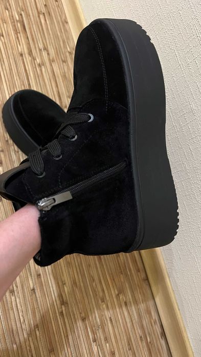 Женский замшевые хайтопы (внутри байка) 40 размер 26,0 стелька