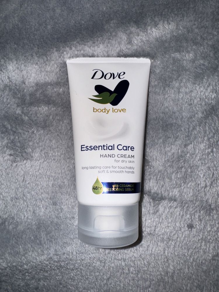 Dove krem do rąk essential CARE