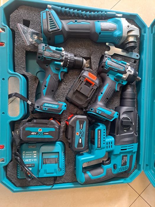 Szlifierka akumulatorowa   klucz do kół i wkrętarka z udarem oraz młot