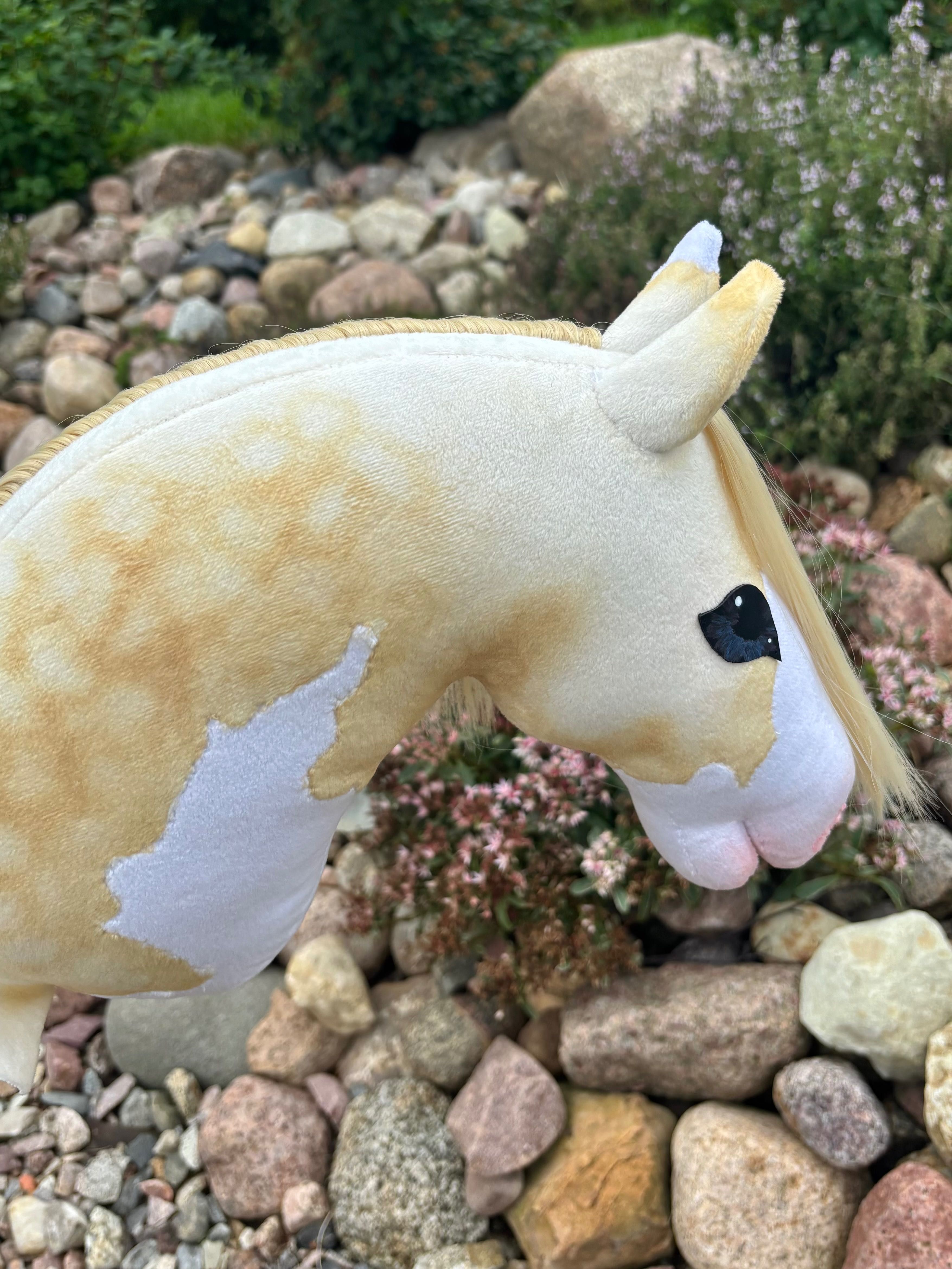 Hobby horse ze sprzętem i kijem A4/A3