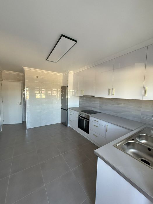 Apartamento t3 totalmente remodelado