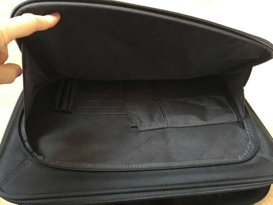 Roncato V czarna torba na laptop