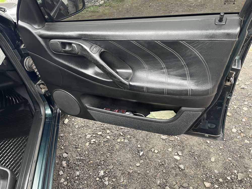 Wolkswagen passat b4 exclusive 2,8 vr6 обмін