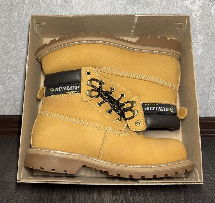 Продам чоловічі зимові ботинки Dunlop