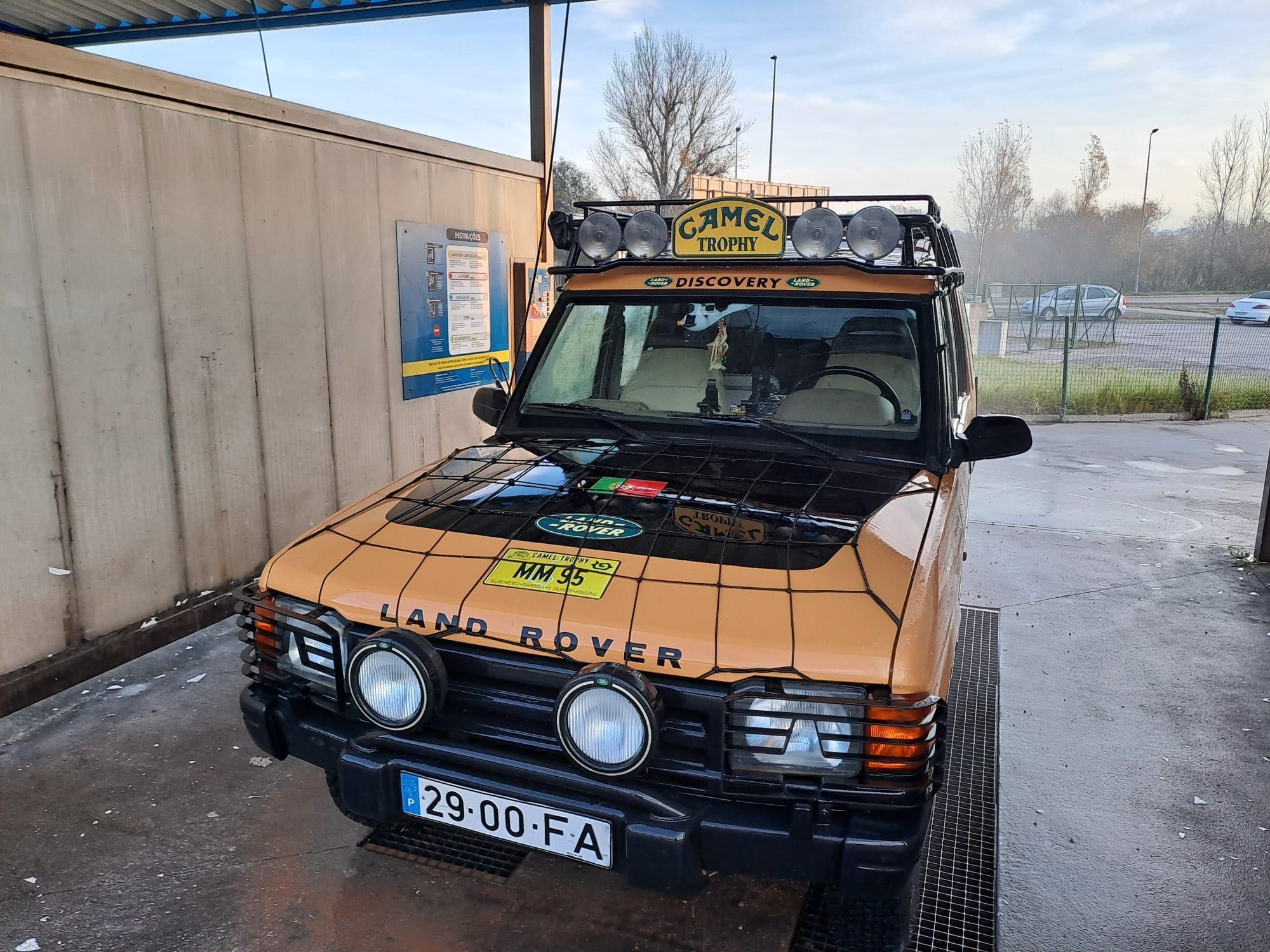 Discovery Camel Trophy Mundo Maia