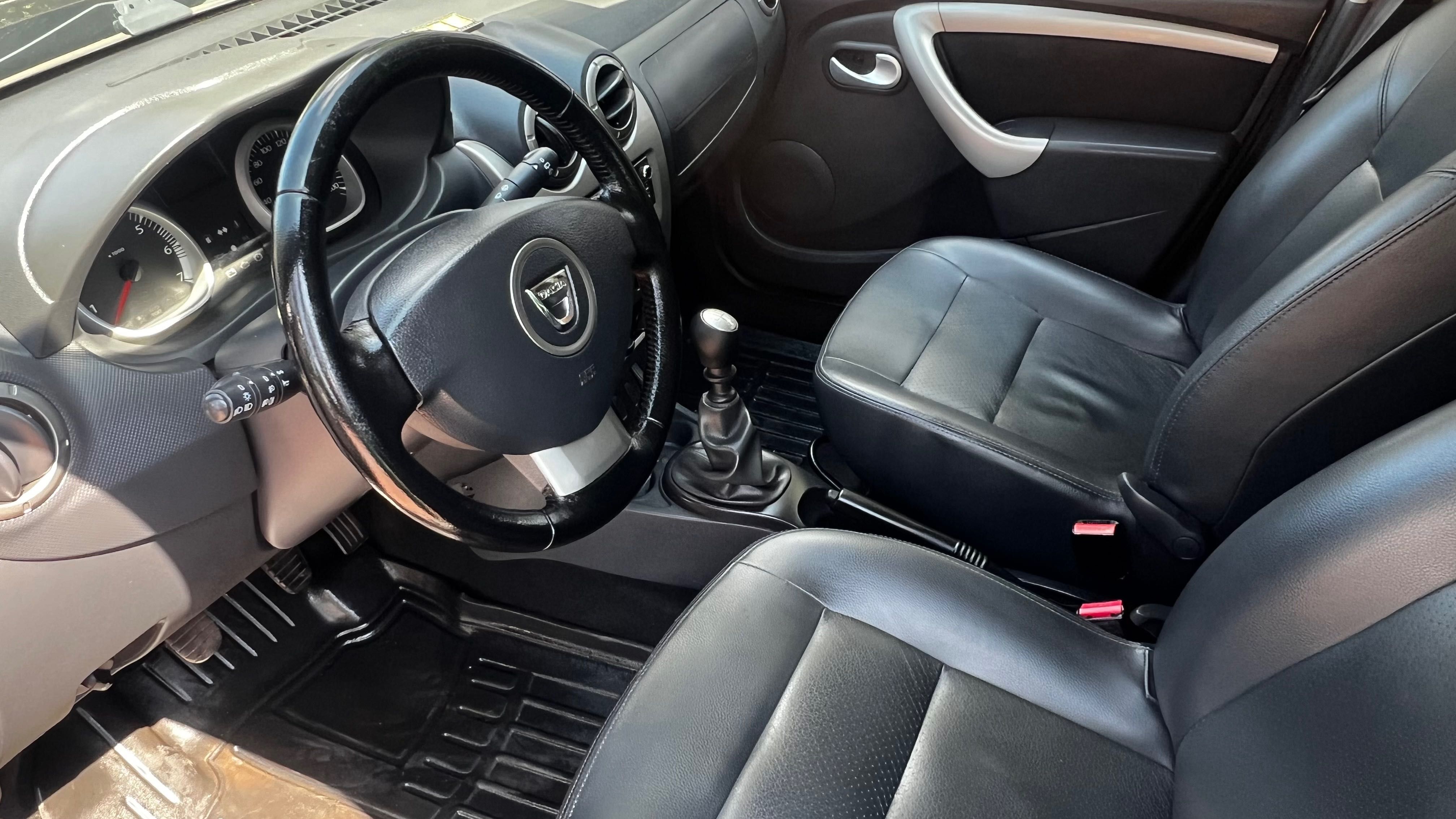 Dacia Duster 2013 г.в. 6MT