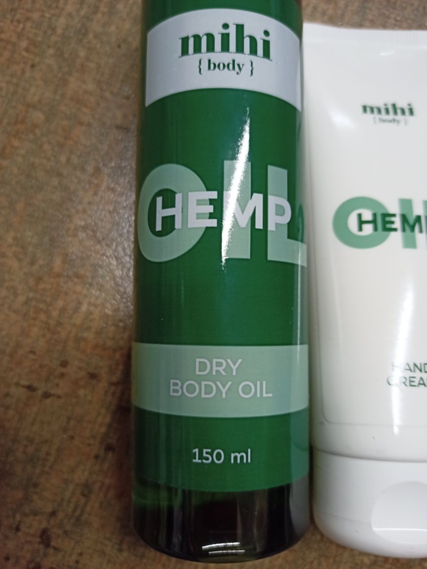 Zestaw kosmetyków do ciała hemp oil