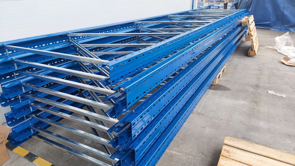 Стелажі в наявності  та на замовлення