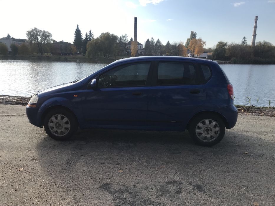Chevrolet Aveo T200; 1,5