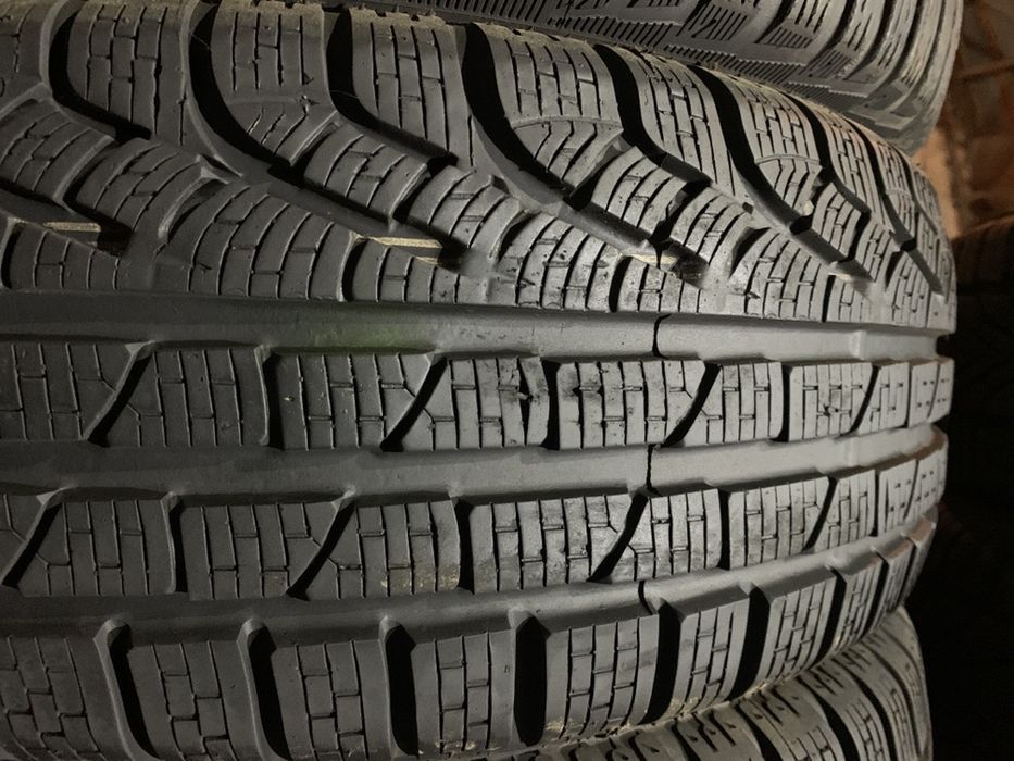 Шини б/у зима 225/60 R17 Pirelli Sottozero 2