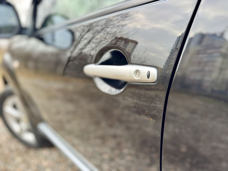 Продам Mitsubishi Outlander XL