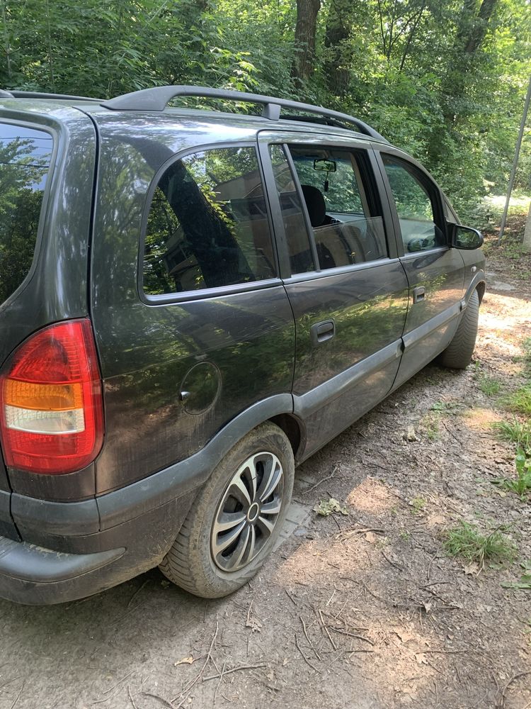 Продам Opel Zafira A