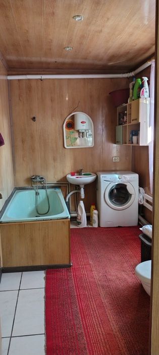 Продаётся дом в с.Зоря Днепр. район СЕРТИФИКАТ