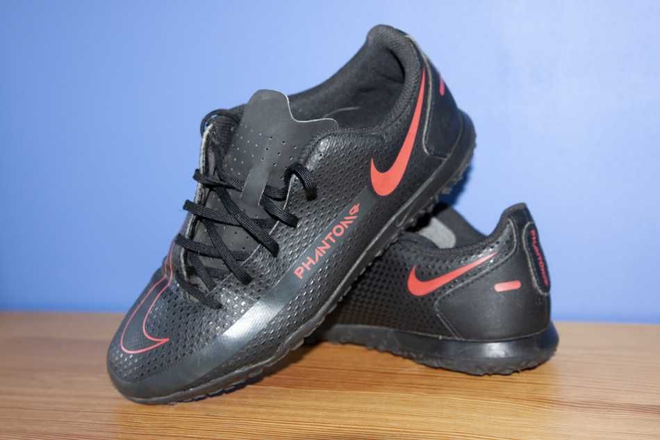 Buty piłkarskie Nike, turfy r. 36,5 (23,5 cm), JR PHANTOM GT CLUB TF