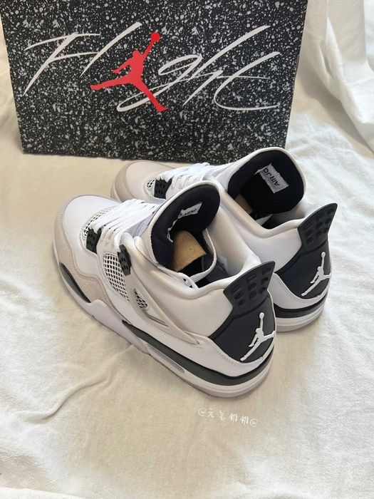 Buty damskie Trampk Jordan 4 Retro Military Black R.43