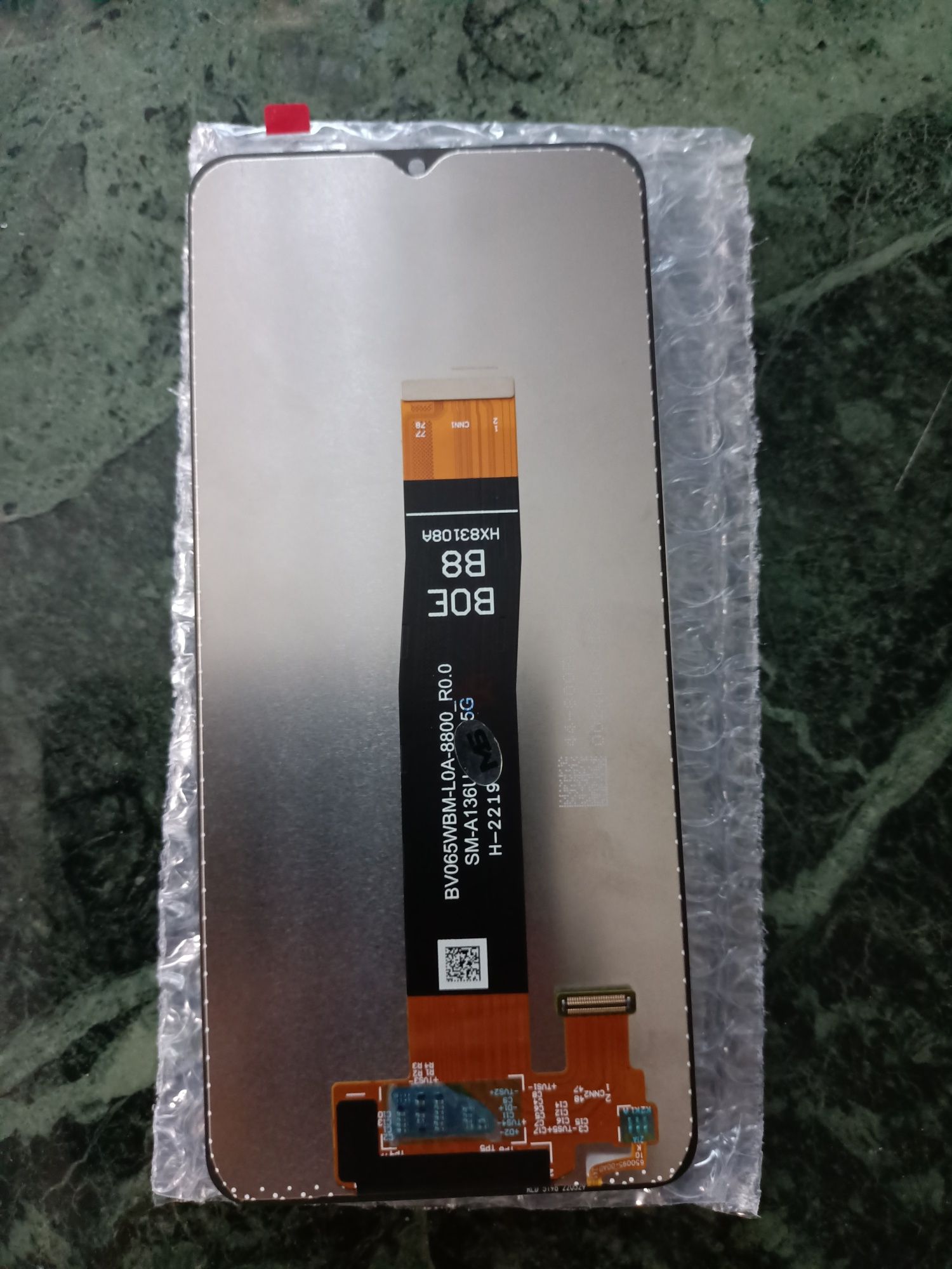 Новий екран зі шлейфом до Samsung A 13