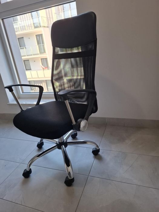 Krzeslo obrotowe do biurka