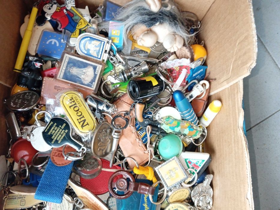 Coleção de 350 porta-chaves