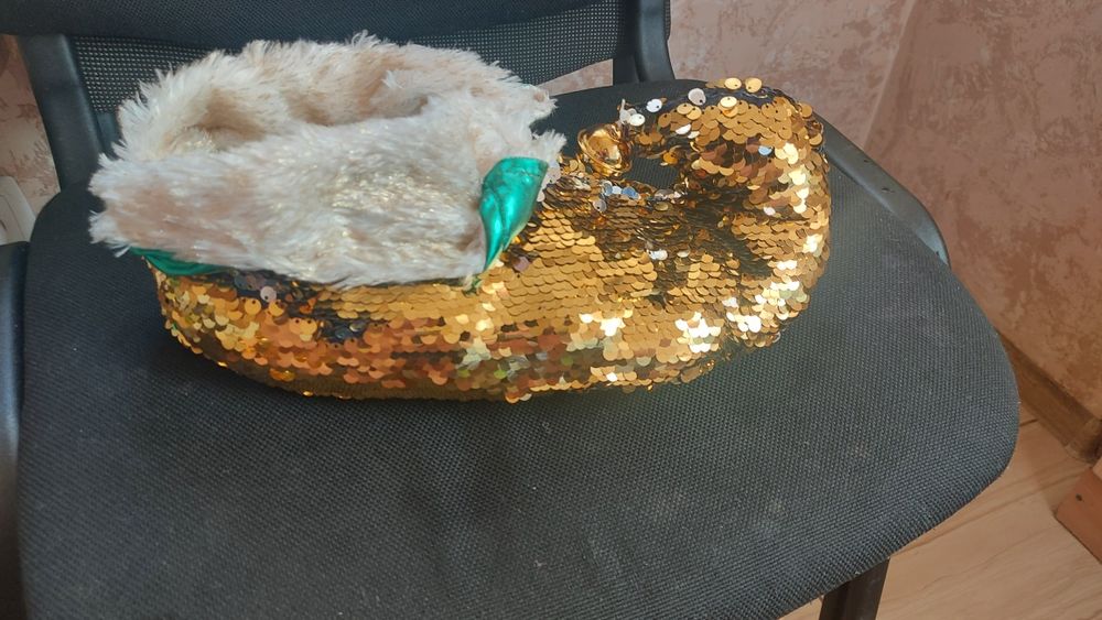 Продам тапки для Новогоднего образа.