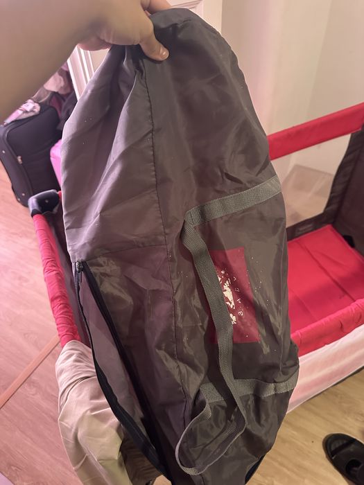 Berço de viagem para desocupar