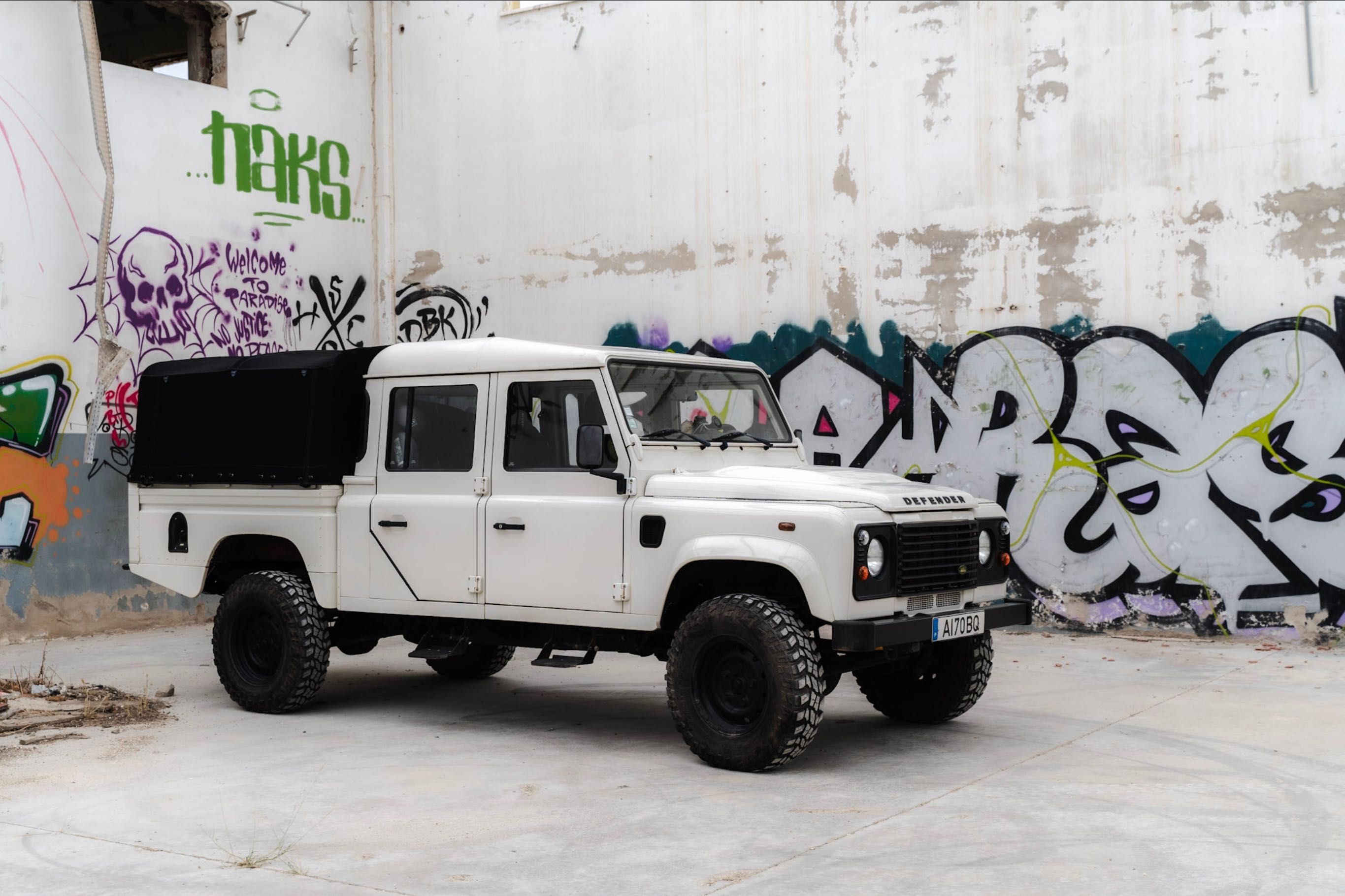 Land Rover Defender 130