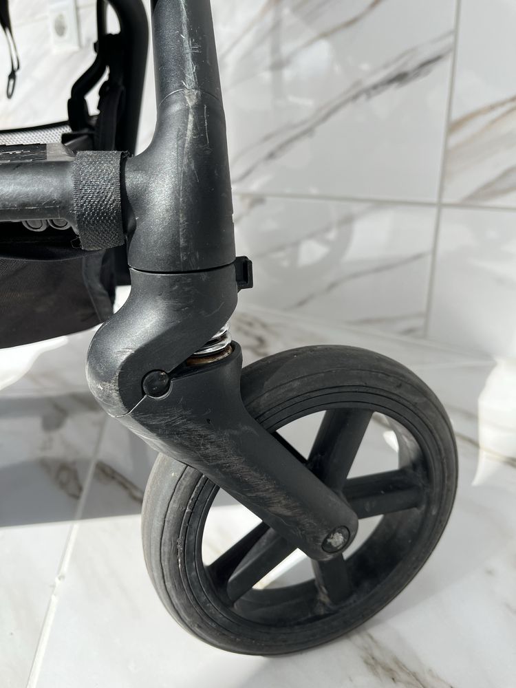 Cybex eеzy s plus