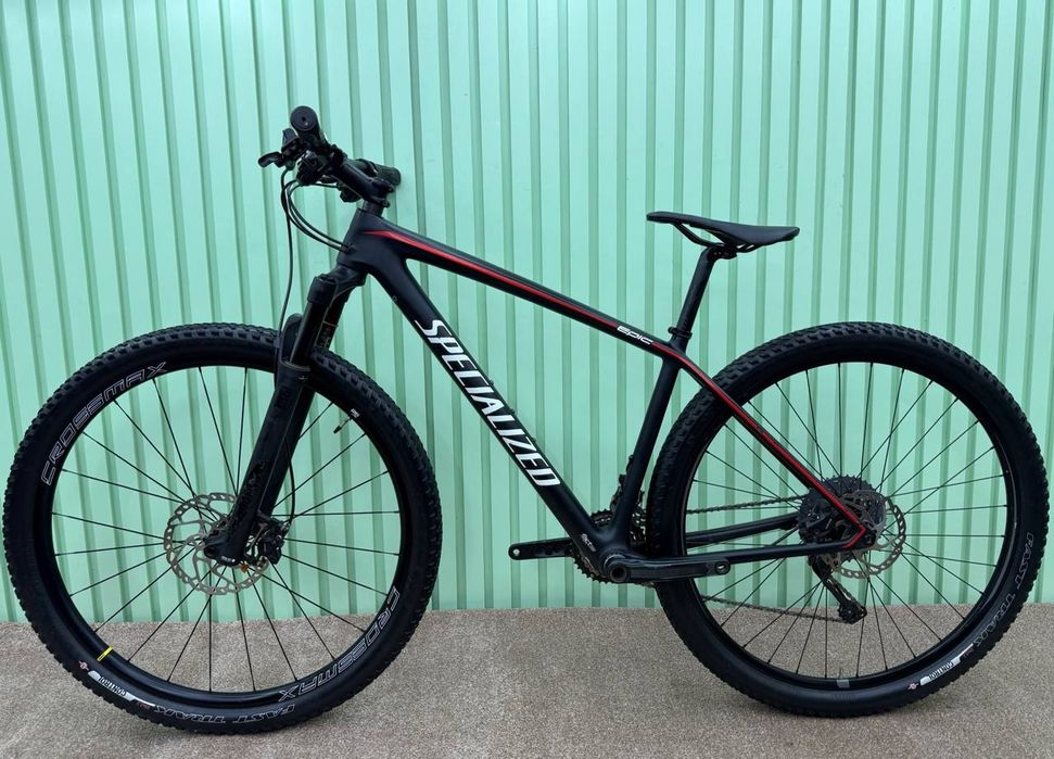 Карбоновий гірський велосипед Specialized Epic Comp Carbon 2017рік
