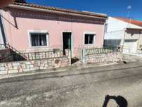 Moradia T3 em Vale de Figueira
