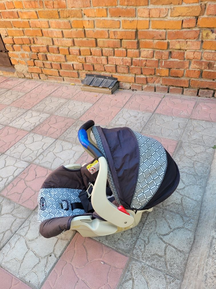 Детское автокресло Graco
