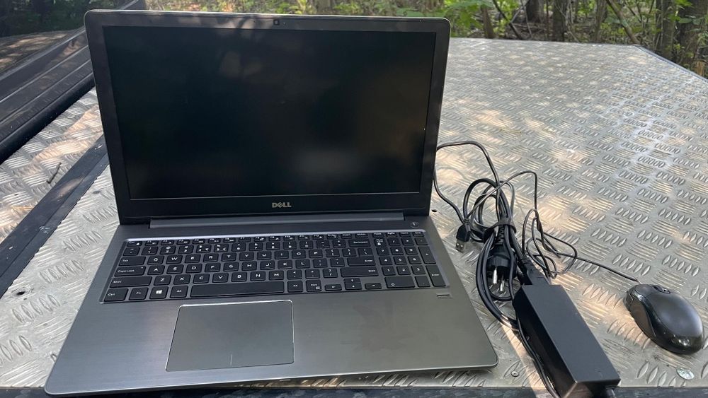 Dell Vostro 15 5568