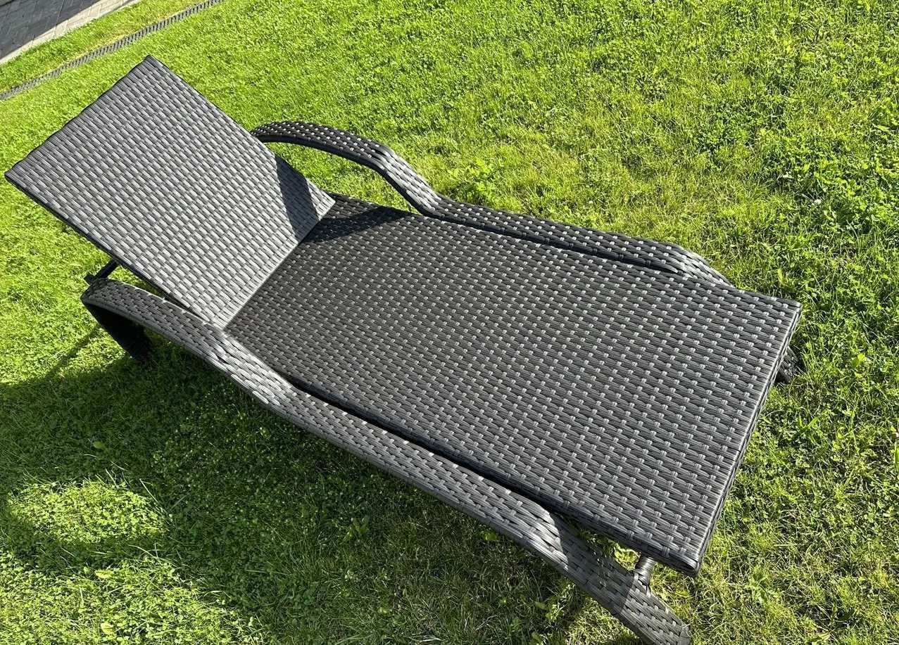 Шезлонг из искуственного ротанга