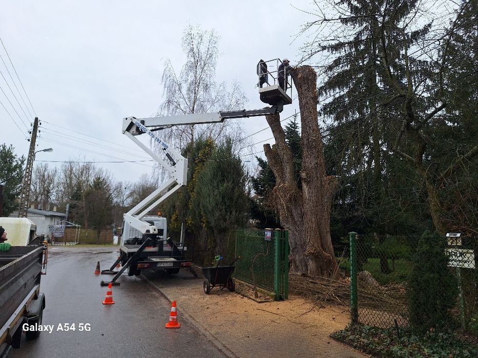 Podnośnik koszowy zwyżka na wynajem 24m