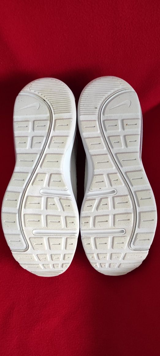 Nike Air Max AP rozmiar 39 (25 cm)