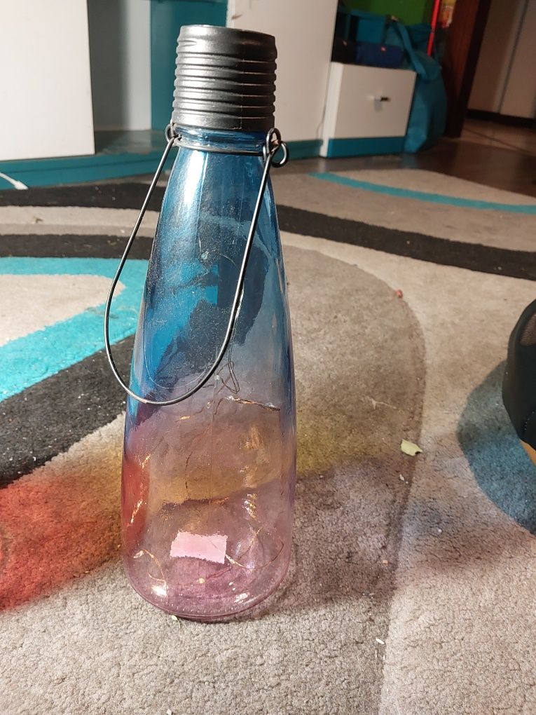 Lampki solarne (jedna nie działa)