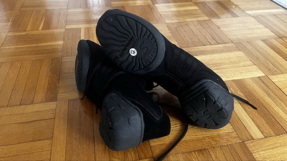 Buty czarne nowe , męskie- do tańca , ćwiczeń