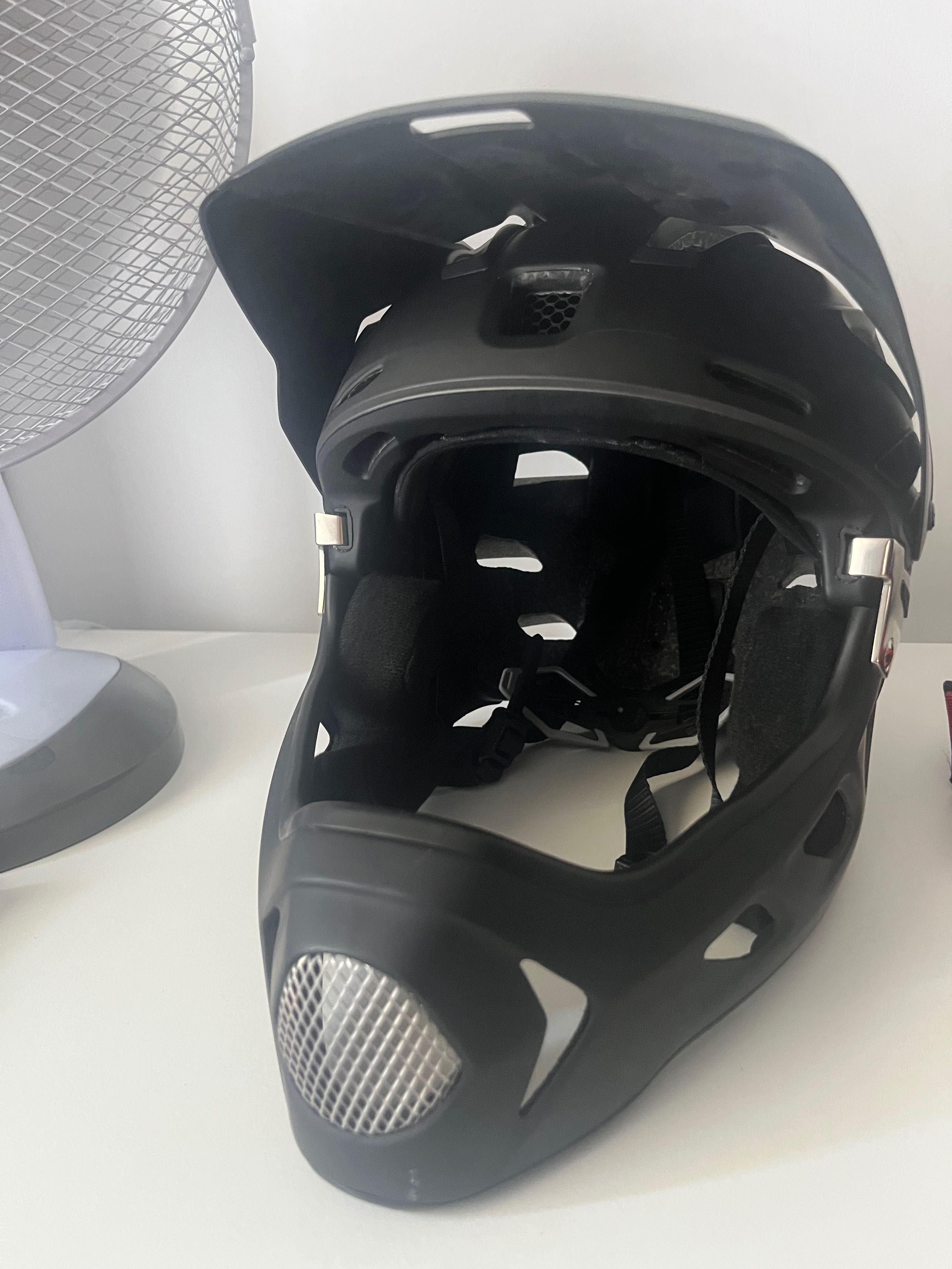 Kask rowerowy Full Face Uvex Jakkyl HDE 2.0 rozmiar M