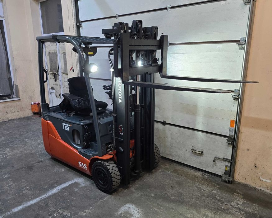 Навантажувач вилковий, електричний Toyota 1.8 тонн Li-ion