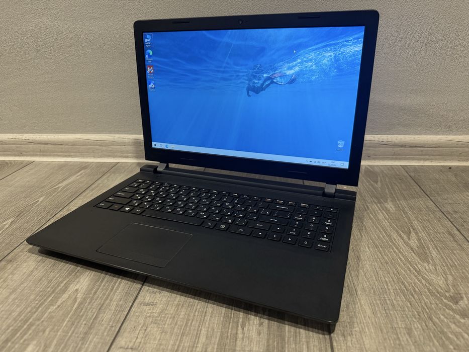 Безшумний ноутбук Lenovo, 8Gb, SSD120Gb, налаштований, гарний стан.