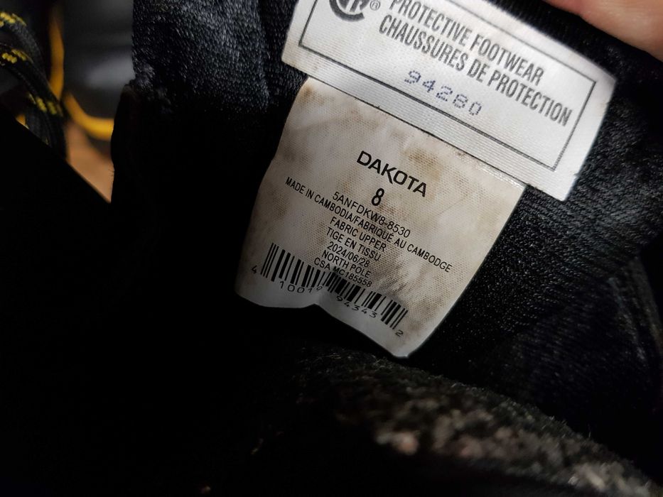 Buty robocze DAKOTA rozm 41 wkł 27 cm S3