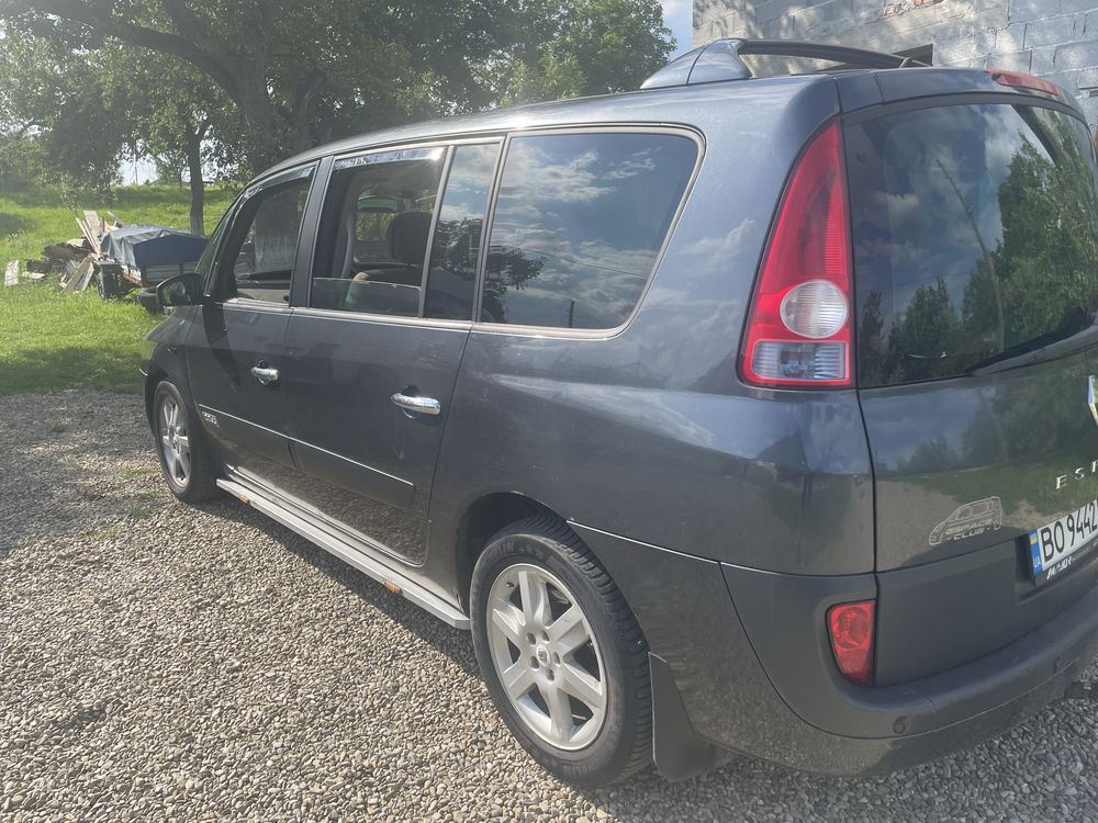 Продам хороше сімейне авто