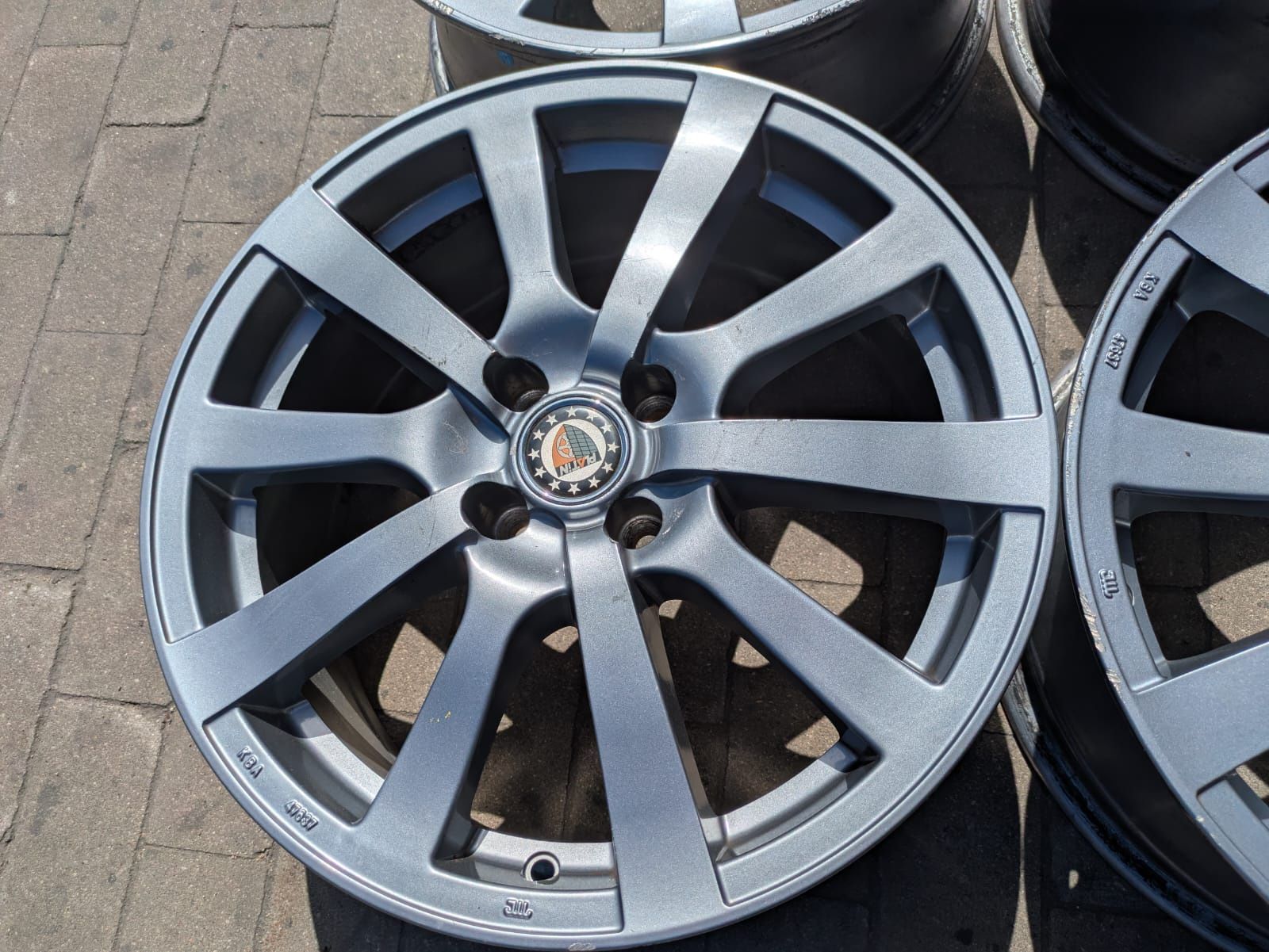 Alufelgi Reno Scenic Megan II Volkswagen  4x100 ET35 7Jx17 H2 17"