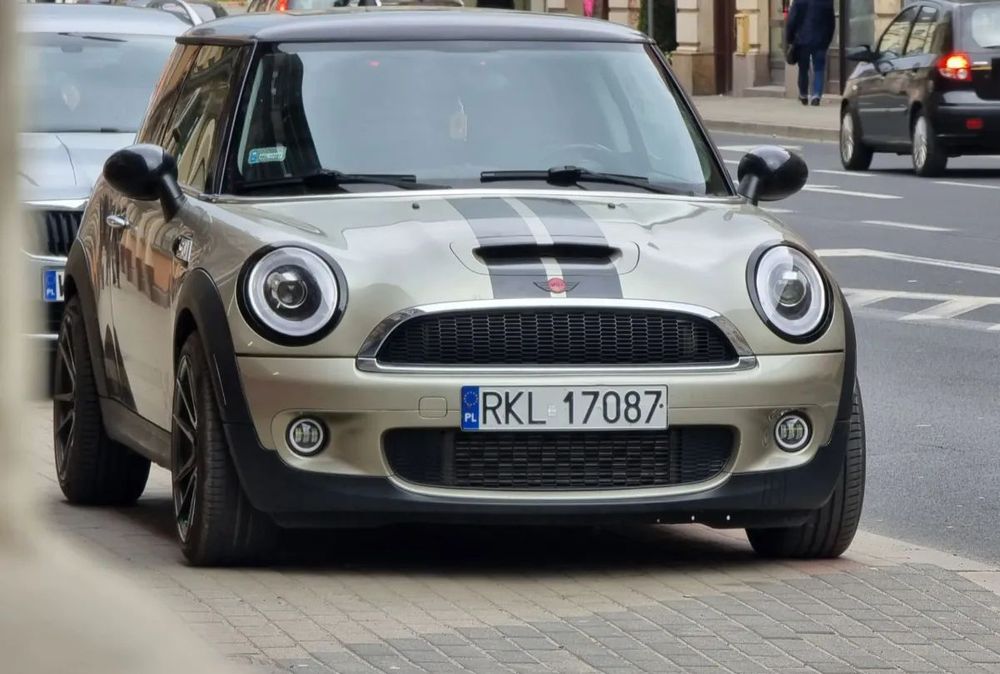 MINI Cooper S Mini 1.6T Cooper S R56 207KM