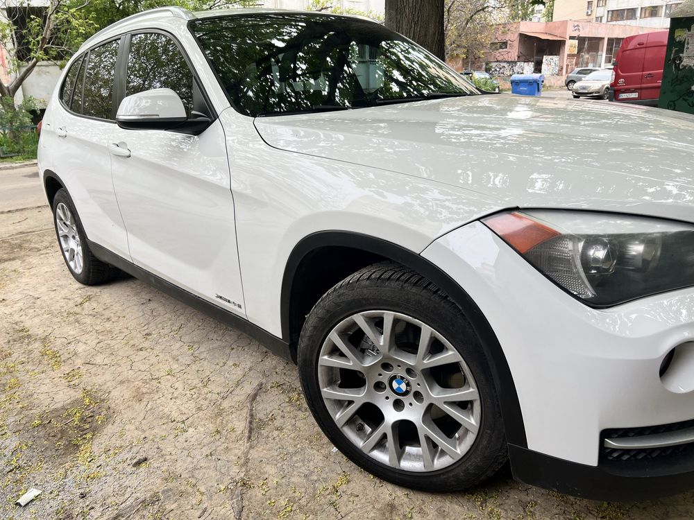 Продам BMW X1 2013