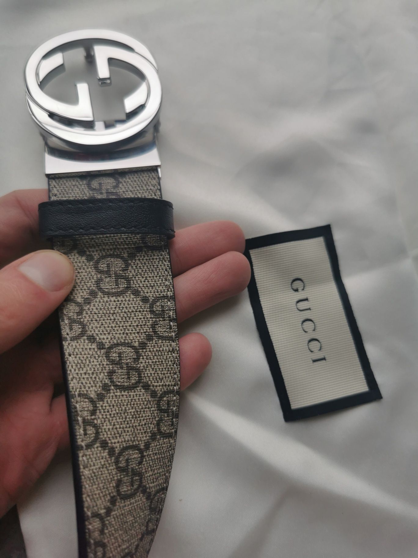 Gucci Pasek GG reversible Supreme belt