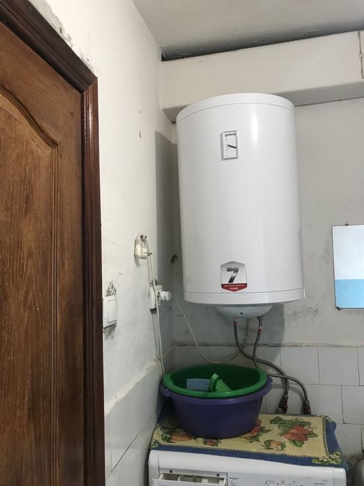 Продаж кімнати на Молодіжній