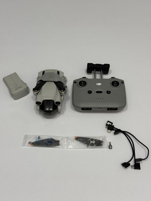Квадрокоптер Дрон DJI Mini 3 Pro 2 акума