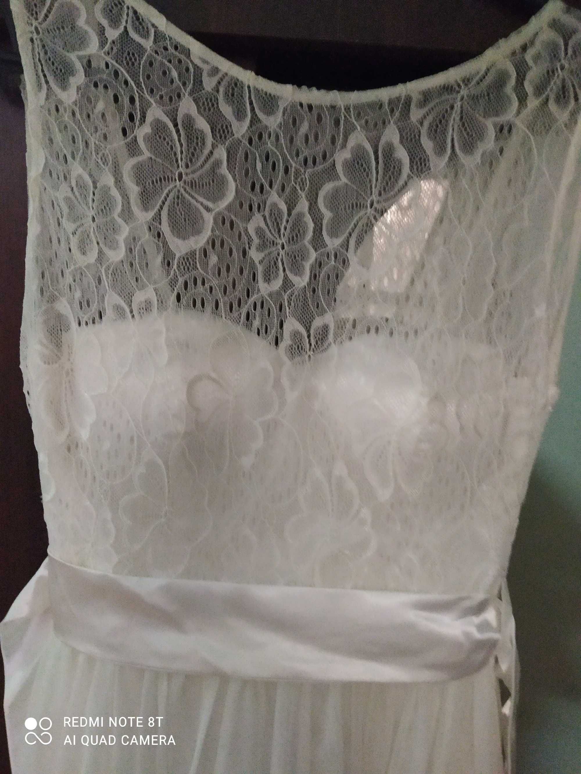 Свадебное платье на р.44укр.